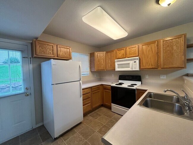 Building Photo - 7818 Antelope Valley Point