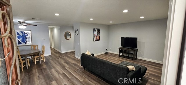 Building Photo - 4817 E Ocean Blvd