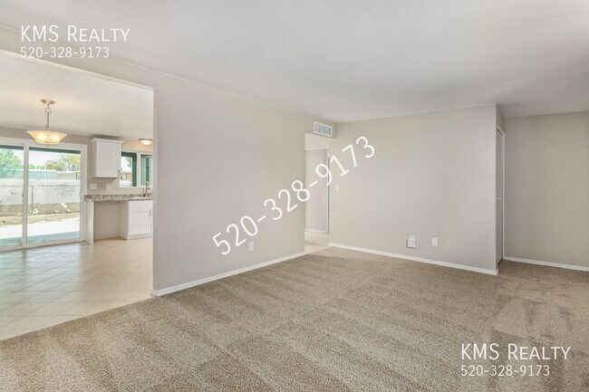 Building Photo - 4073 S Queen Palm Drive  OWNER/AGENT