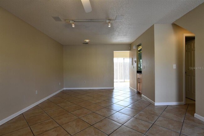 Building Photo - 3374 Cedar Springs Pl