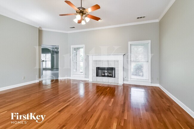 Foto del edificio - 1713 Belledeer Dr W