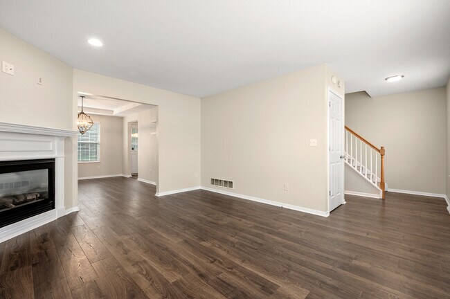 Foto del edificio - 203 Northglen Ct