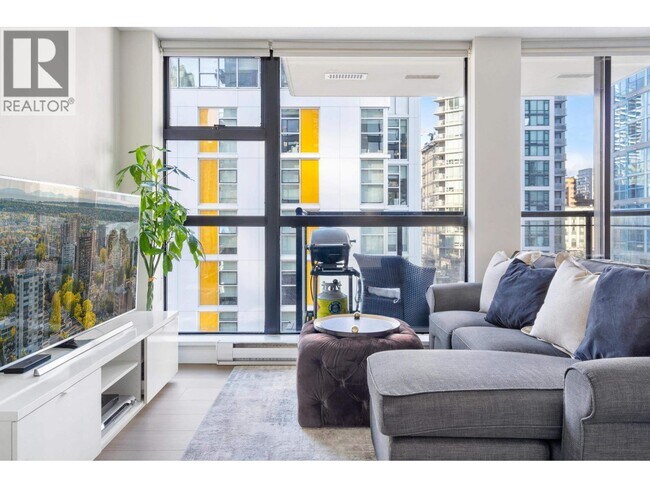 Photo du bâtiment - 1295 Richards St