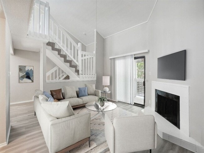 Building Photo - Avalon Villas (LeaseCo)