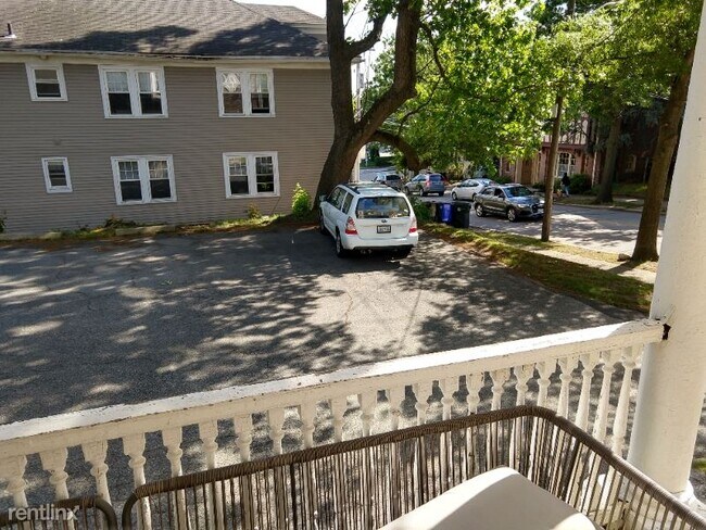 Foto del edificio - 115 Butler Ave