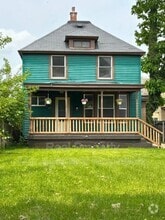 Building Photo - 451 Graham St SW