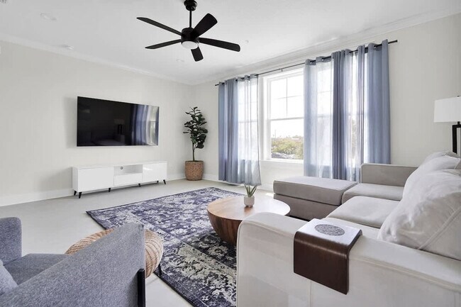 Foto del edificio - 2088 Gail Ave