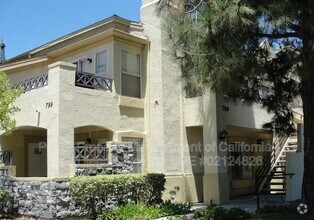 Building Photo - 799 Brookstone Rd