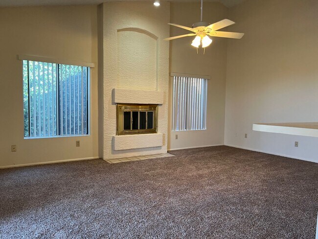 Building Photo - 10567