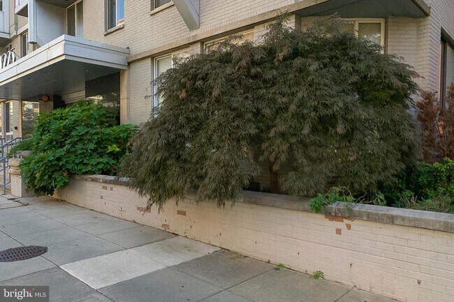Foto del edificio - 1225 13th St NW