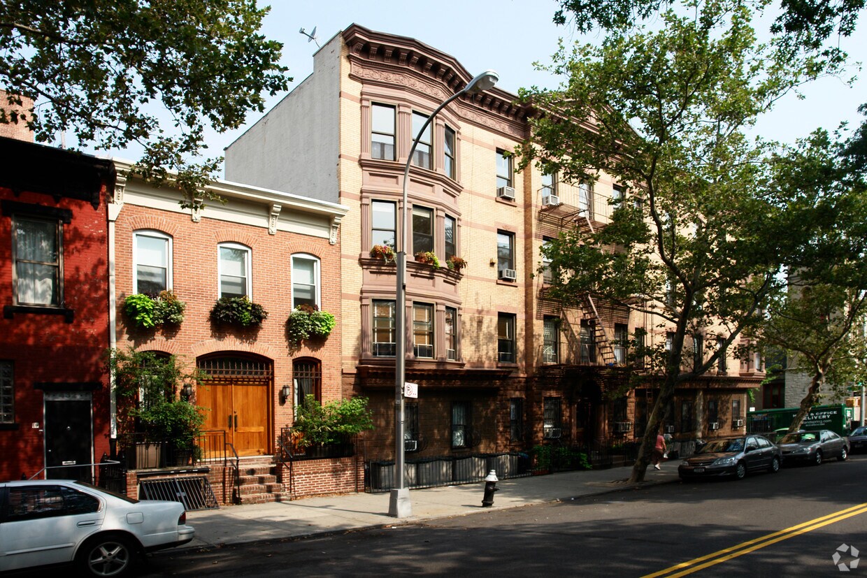 Foto del edificio - 420 6th Ave