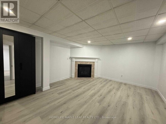 Photo du bâtiment - 127 Kearney Dr