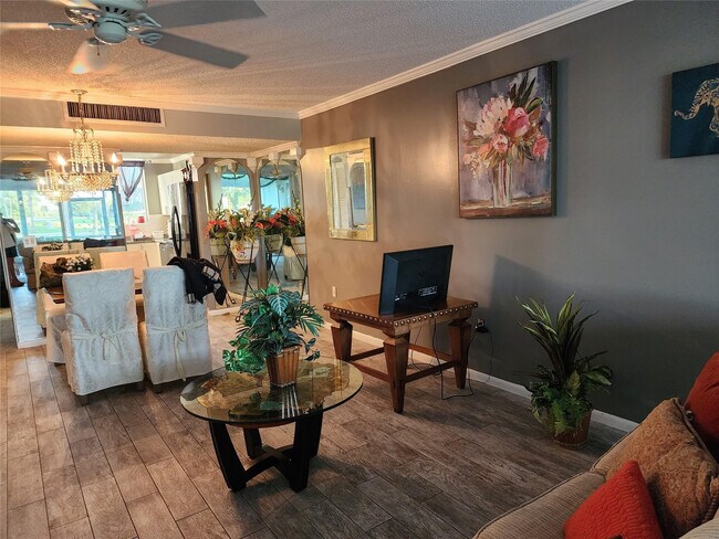 Foto del edificio - 4790 Esedra Ct