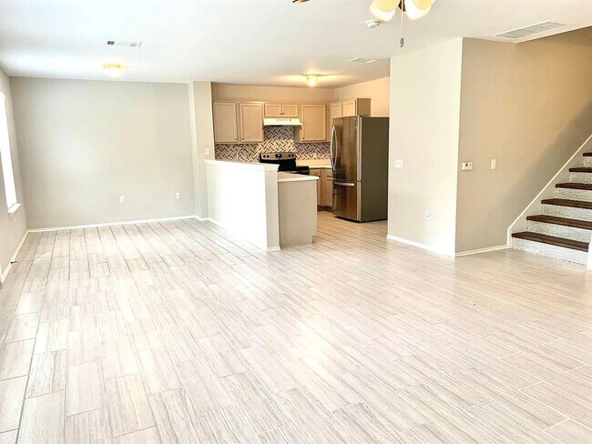 Foto del edificio - 8709 Davis Oaks Trail