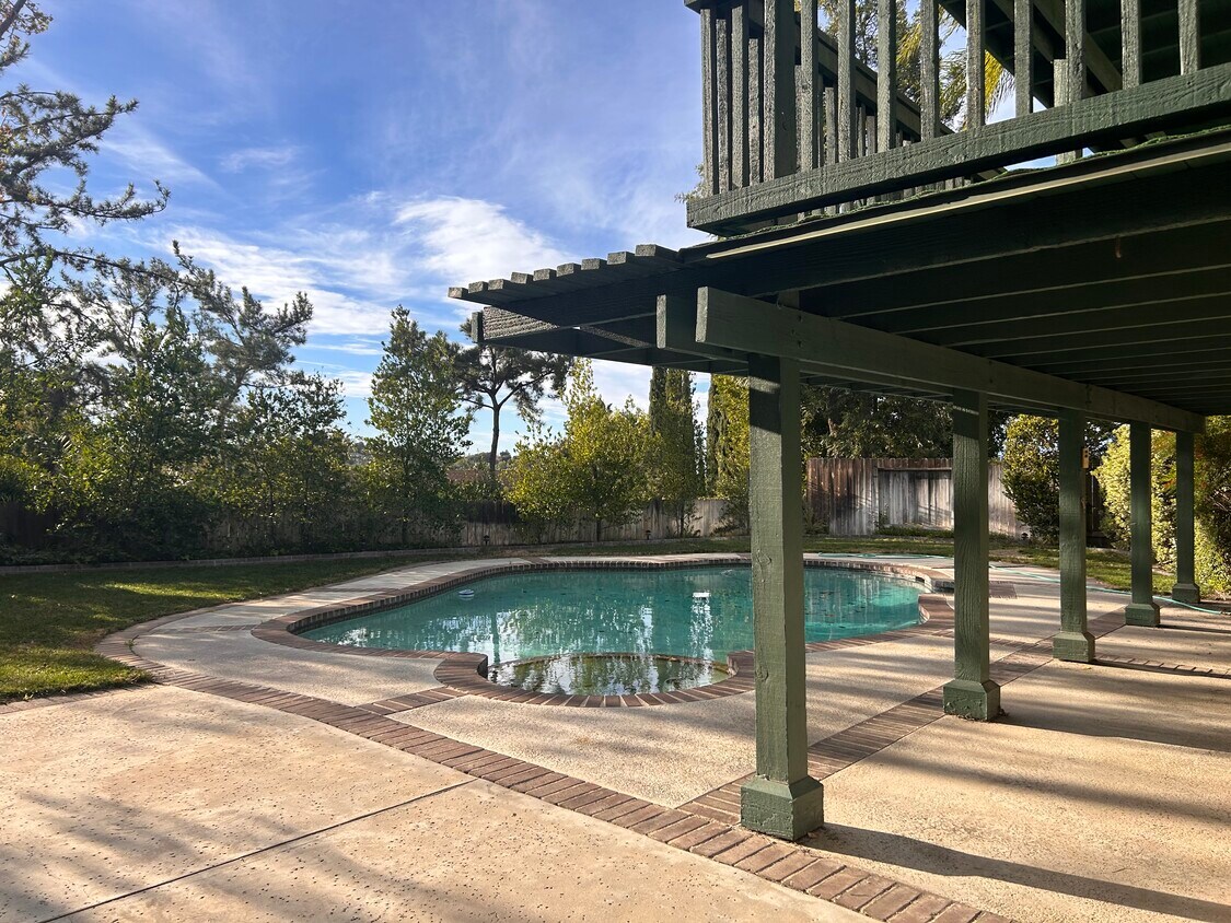 Foto del edificio - 6145 Port Au Prince Cir