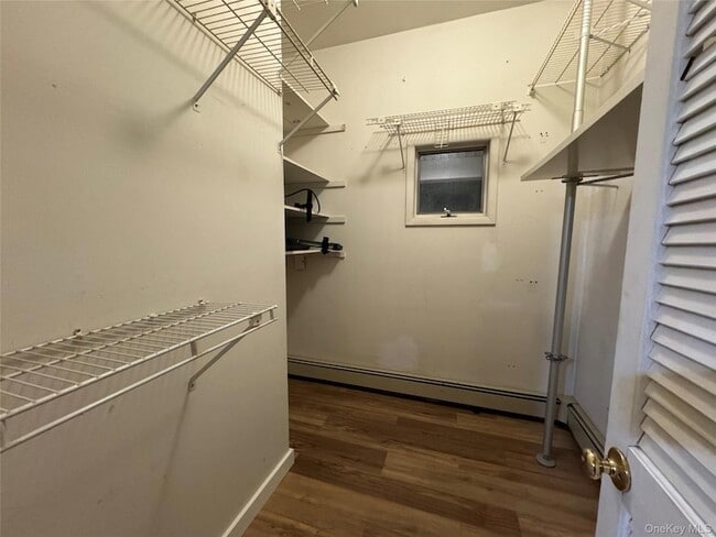 Building Photo - 61 Baymens Ct