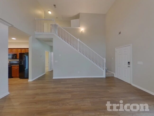 Building Photo - 1444 Bern Dr