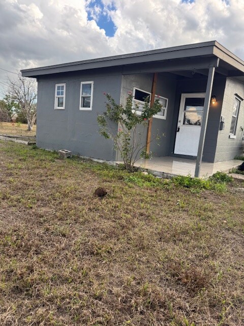 Foto del edificio - 5010 Bullard St