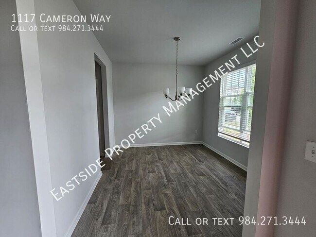 Foto del edificio - 1117 Cameron Wy