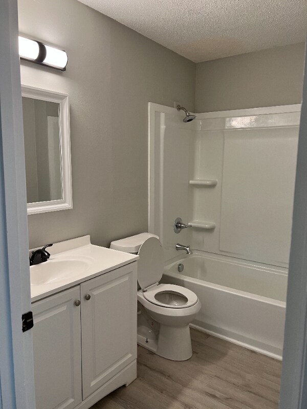Building Photo - 317 Pope Dr