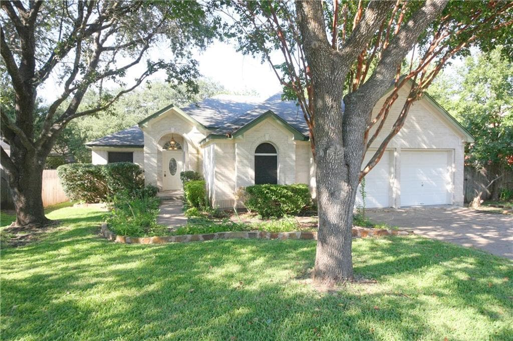 Primary Photo - 2511 Goldfinch Dr