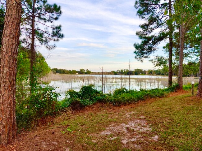 Foto del edificio - 1371 Melshire Ave