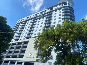 Building Photo - 1 Glen Royal Pkwy