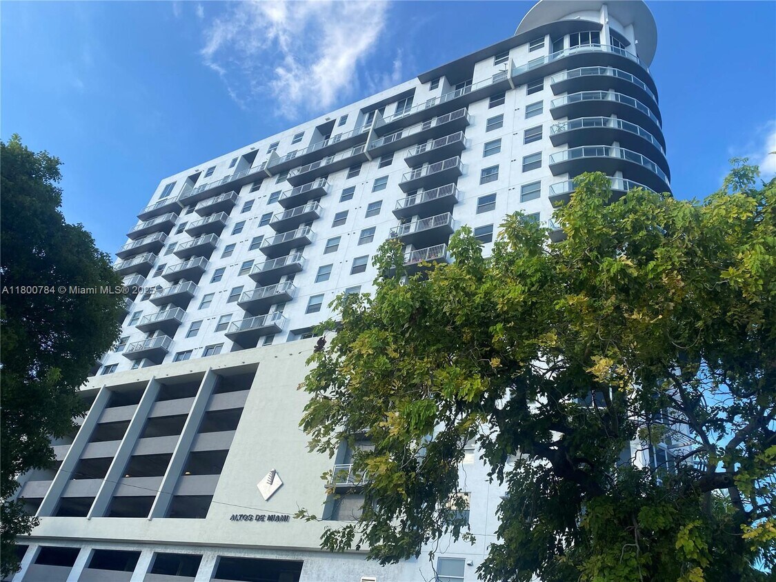 Foto principal - 1 Glen Royal Pkwy