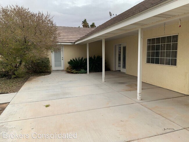 Building Photo - 3 br, 3 bath House - 1164 W Cottonwood