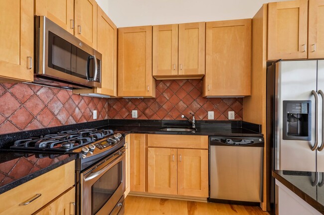 Building Photo - 1bd available at Arlington's sought after ...