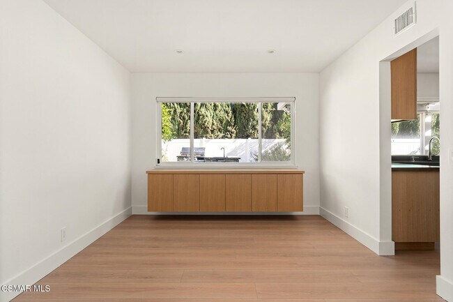 Foto del edificio - 84 Sunny Vista Ave