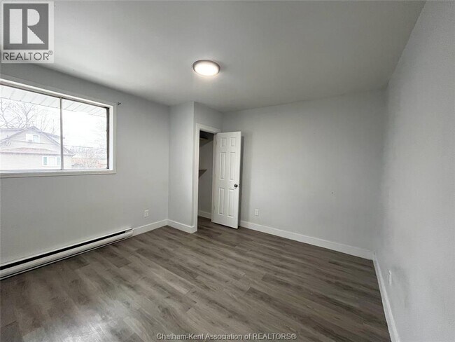 Building Photo - 89 Sheldon Ave