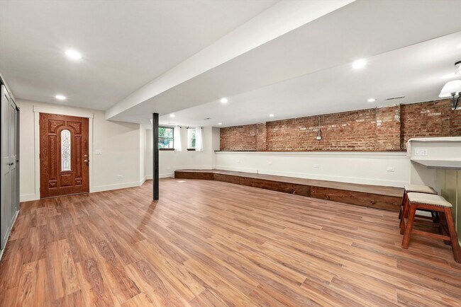 Foto del edificio - 262 N California Ave