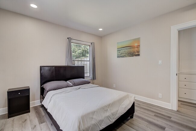 Foto del edificio - 4422 3rd Ave