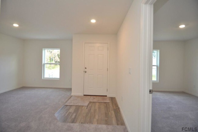 Building Photo - 10 Prestwick Ln