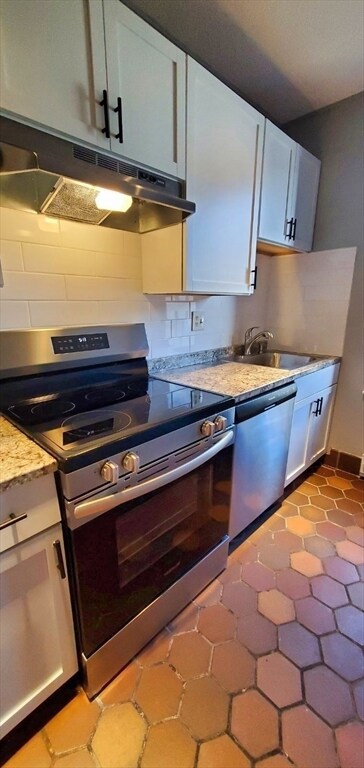 Building Photo - 6 Cypress Rd