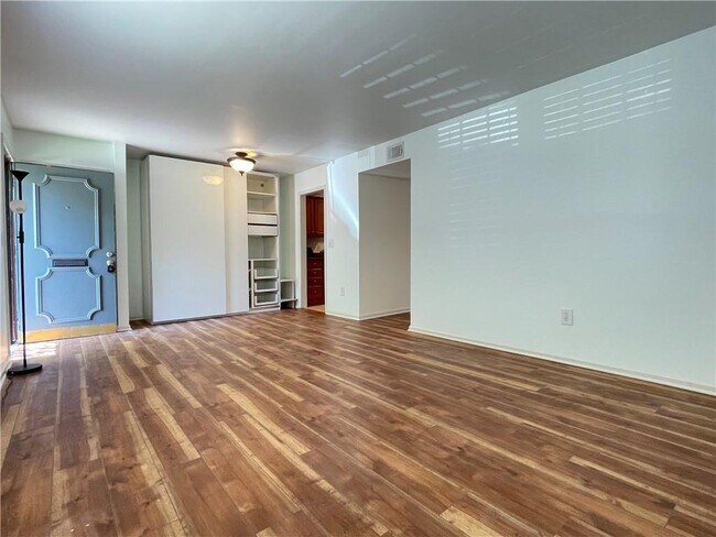 Foto del edificio - 116 Lablanc Way NW