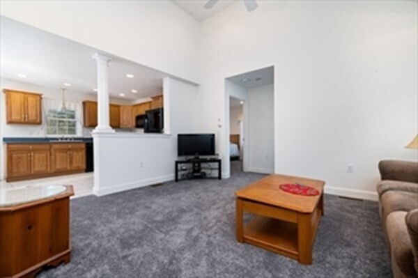 Foto del edificio - 367 Rockland St