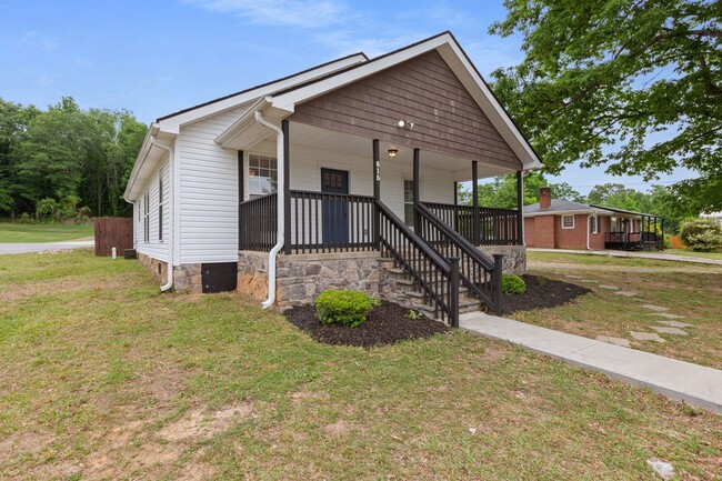 Building Photo - 615 Old Rutherford Rd