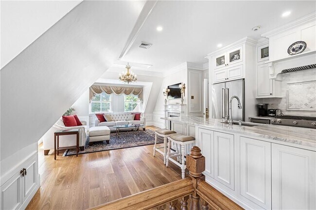 Foto del edificio - 541 Bellevue Ave