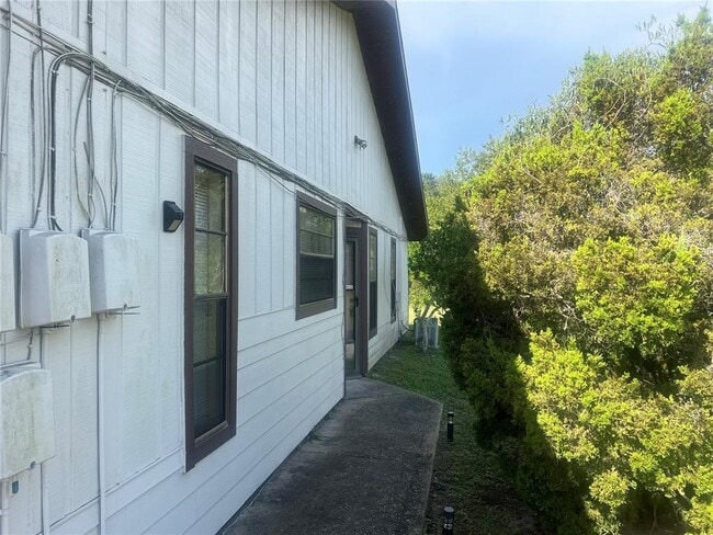 Foto del edificio - 7266 Pond Cir