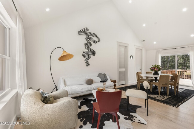 Building Photo - 1406 Transit Ave