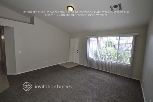 Foto del edificio - 14674 W Marcus Dr