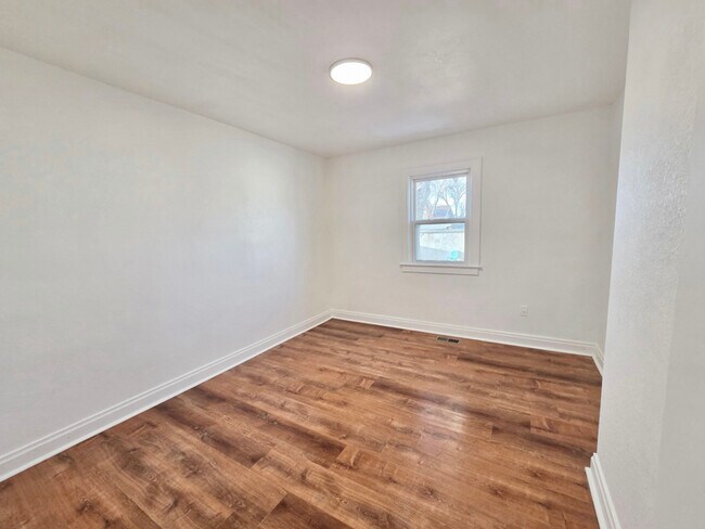 Foto del edificio - 433 E Bridge St