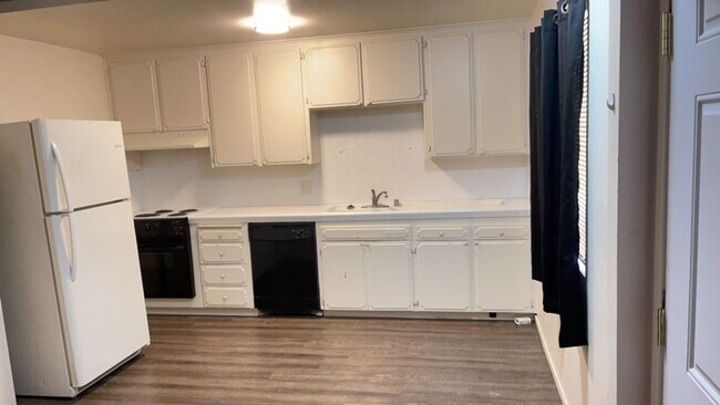 Foto del edificio - 4233 N Bengston Ave