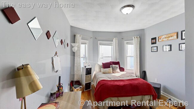 Building Photo - 50 Derby St