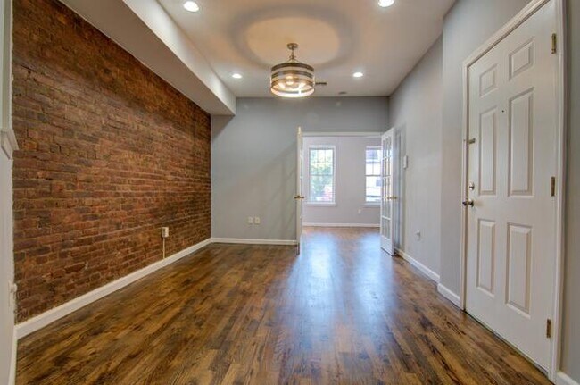 Foto del edificio - 285 Bergen Ave