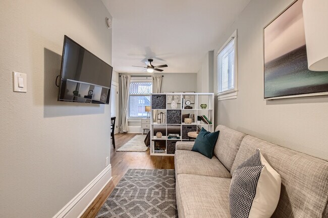 Foto del edificio - 1240 York St