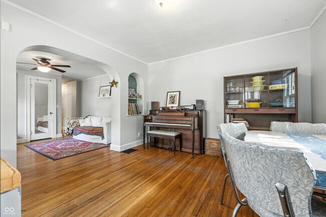 Foto del edificio - 903 E 51st St