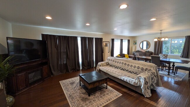 Foto del edificio - 7637 28th St W